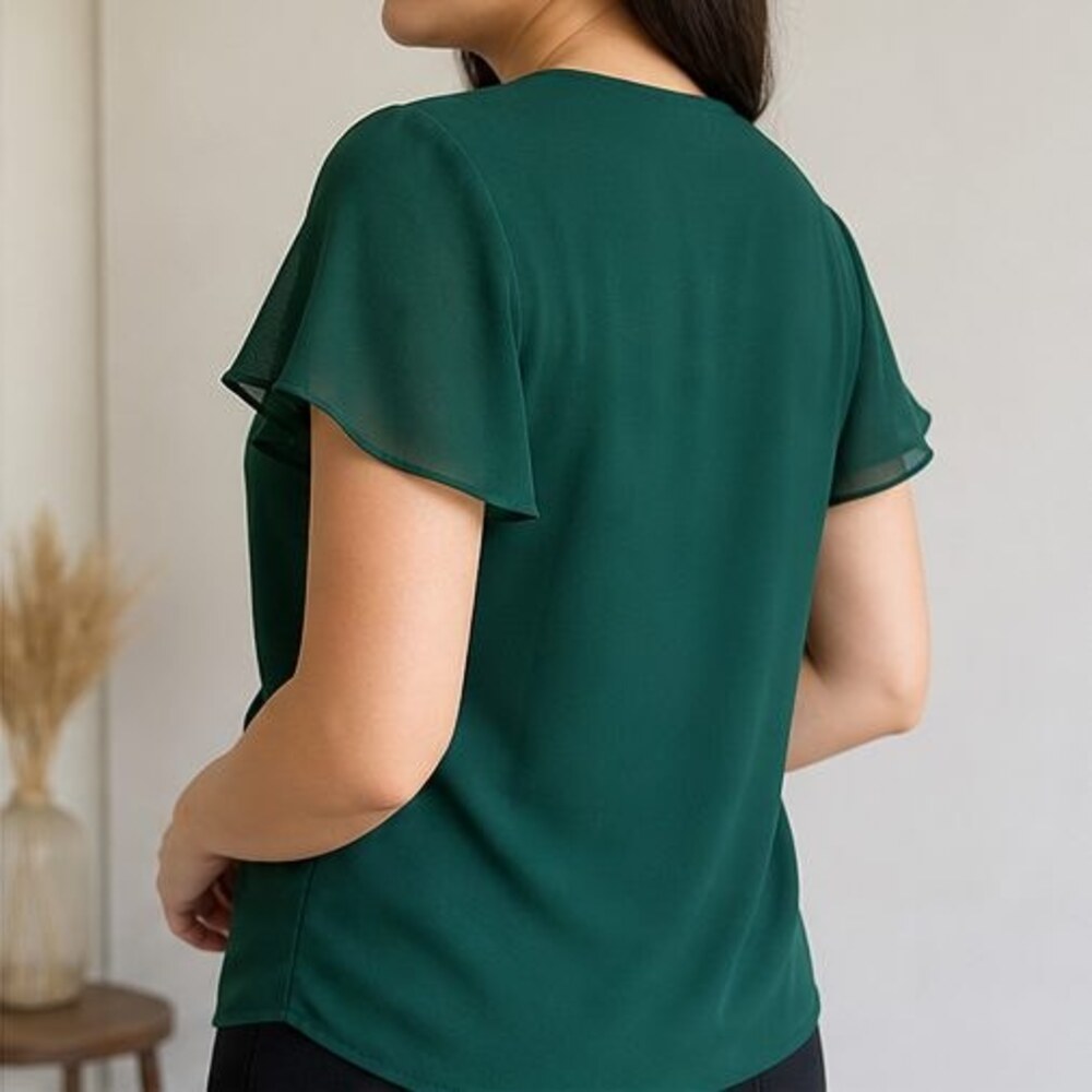 Emerald Ruffle Blouse - Picture 3 of 6
